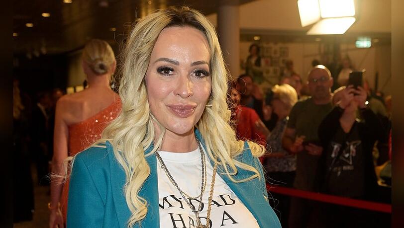 Cora Schumacher vor ihrer blutigen Verletzung. Cora Schumacher vor ihrer blutigen Verletzung.