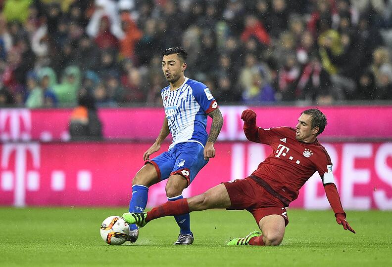 Philipp Lahm, Note 2: Der Kapitän wechselte zu Beginn mehrfach die Position, spielte dann einen starken Rechtsverteidiger. Bereitete Lewandowskis 2:0 (64.) per feinem Steilpass vor.