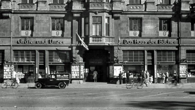 So sah die ursprüngliche Buchhandlung Gräfe und Unzer in Königsberg im Jahr 1938 aus.