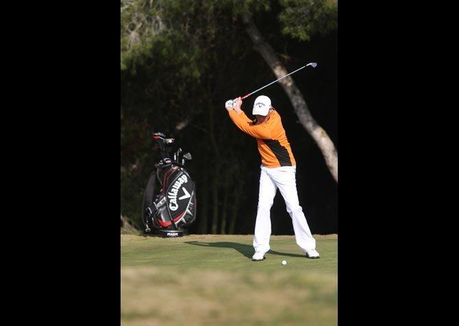 Der One Planer leitet den Downswing mit dem Körper ein, . . .