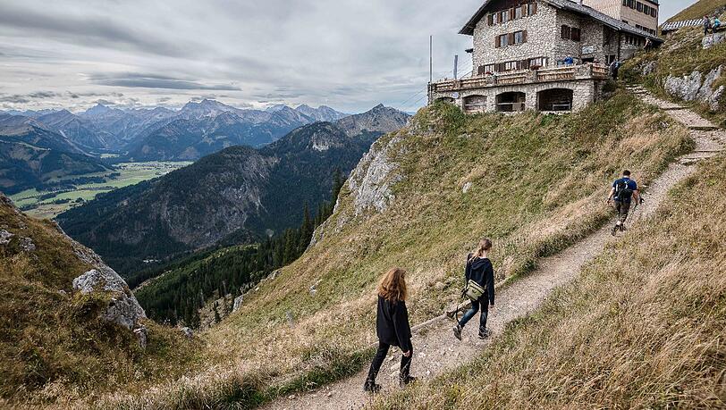 Auf dem Weg zur Bad Kissinger Hütte bei Pfronten. Auf dem Weg zur Bad Kissinger Hütte bei Pfronten.