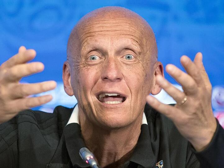 Pierluigi Collina lobt den Videobeweis.