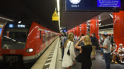 Freie Platzwahl in der S-Bahn: Das war 1972 noch nicht die Norm. (Symbolbild)