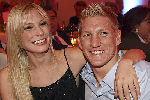 Schon lange ein Paar: Bastian Schweinsteiger und Freundin Sarah Brandner.