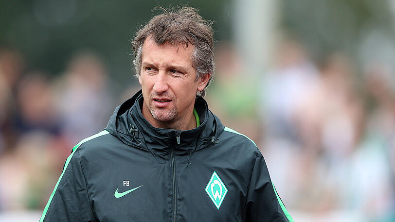 "Jeder Sieg tut gut. Ein Derbysieg noch guter".
 (Frank Baumann, Manager von Werder Bremen nach dem 2:1-Sieg der Bremer gegen den Hamburger SV)