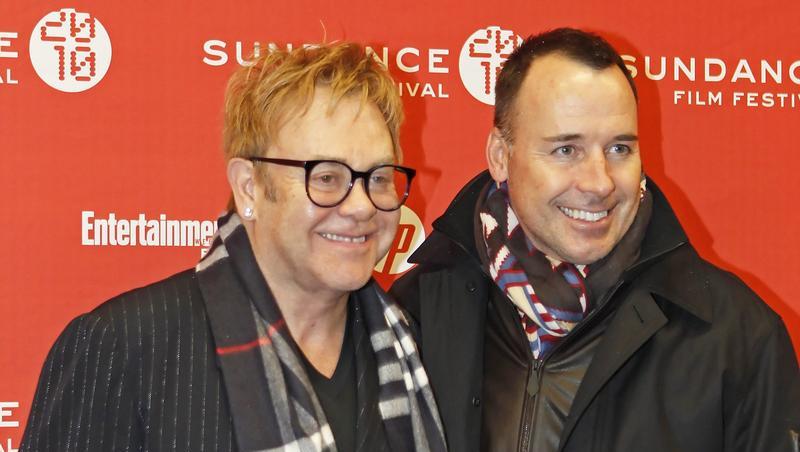 Sir Elton John (l) und sein Partner David Furnish haben ihren Sohn nach einer Kirche benannt Sir Elton John (l) und sein Partner David Furnish haben ihren Sohn nach einer Kirche benannt