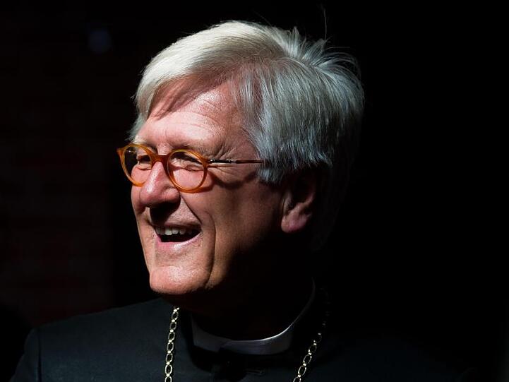 Heinrich Bedford-Strohm, EKD-Ratspräsident, kommt zu einem Ökumenischen Gottesdienst. Foto: Julian Stratenschulte/Archivbild