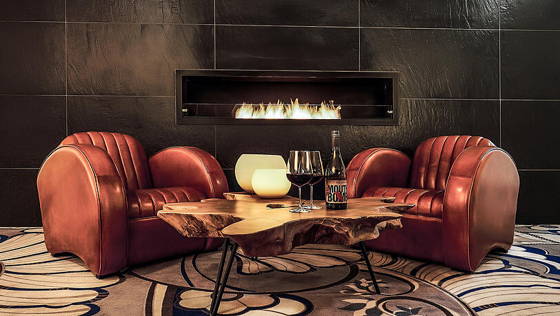 Die Lobby mitsamt Fireplace bildet das Herz des 4-Sterne-Hotels. Die Lobby mitsamt Fireplace bildet das Herz des 4-Sterne-Hotels.