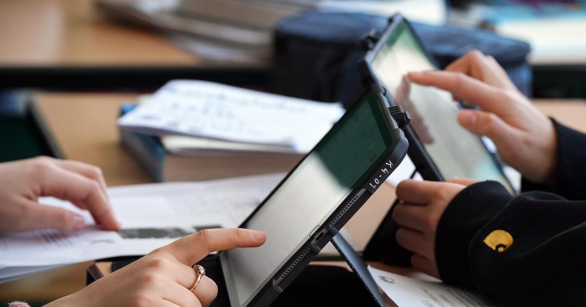 P-dagoge-fordert-Aussetzen-des-Digitalpakts-f-r-die-Schulen