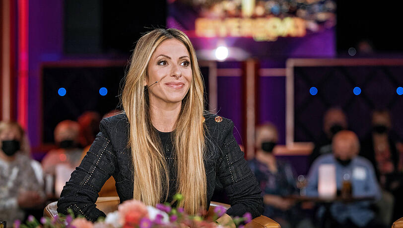 Im Gespräch mit Moderatorin Gülcan Kamps kommt Daniel Boschmann in Lästerlaune. Im Gespräch mit Moderatorin Gülcan Kamps kommt Daniel Boschmann in Lästerlaune.