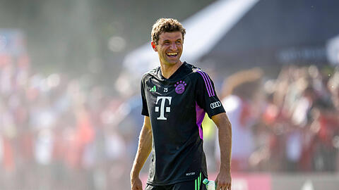Thomas Müller fällt im Moment mit Hüftproblemen aus, will aber zeitnah wieder zurückkehren.