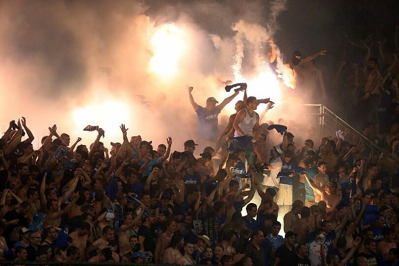 Impressionen vom Amateur-Derby im Grünwalder Stadion.