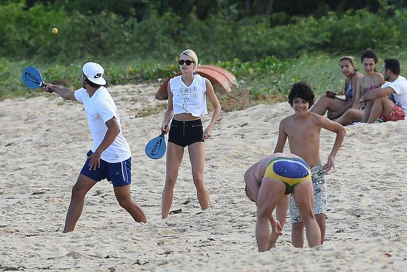 Auch für eine Runde Beachball hatten sie Zeit.