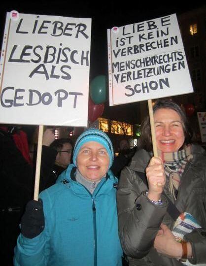 Gegen "Stussland" und Homophobie: Die Demonstration auf dem Marienplatz.