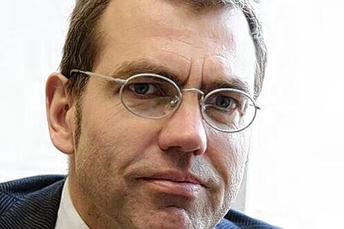 Nürnbergs Stadtkämmerer Harald Riedel kämpft gegen Löcher im Haushalt.