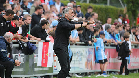 Sechzig-Coach Maurizio Jacobacci bleibt trotz Niederlagen gegen Gladbach und Stuttgart optimistisch.