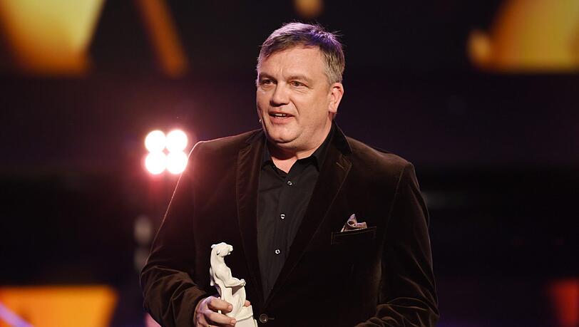 Hape Kerkeling erhält 2018 bei der Verleihung des Bayerischen Fernsehpreises den Ehrenpreis.