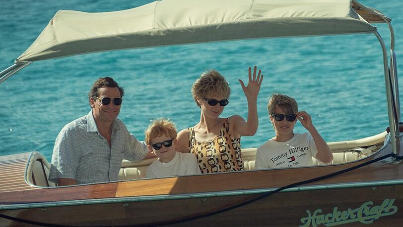 "The Crown" zeigt auch das Familienleben von Prinzessin Diana, dem damaligen Prinzen Charles und ihren Kindern Prinz William und Prinz Harry.