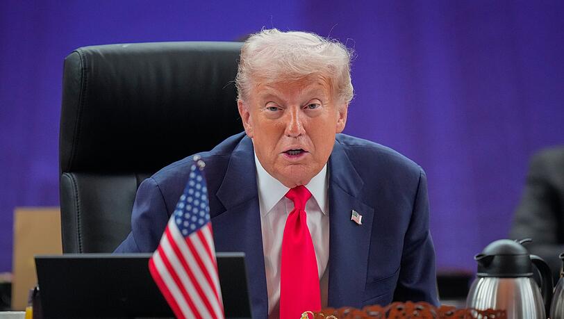 Trump ist derzeit in Asien unterwegs. Trump ist derzeit in Asien unterwegs.