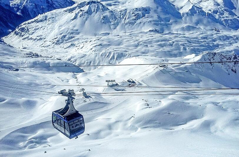 Die Lifte in St. Anton in Tirol sind noch bis Mitte April geöffnet.