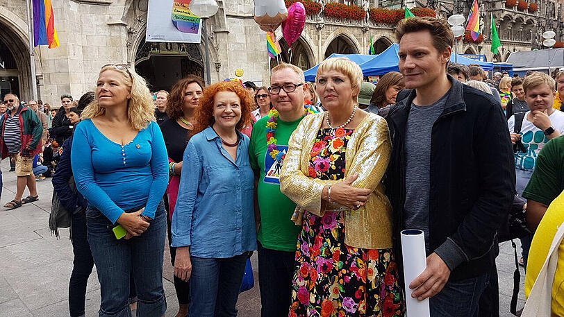 Die Bilder vom CSD auf dem Marienplatz und der Parade.