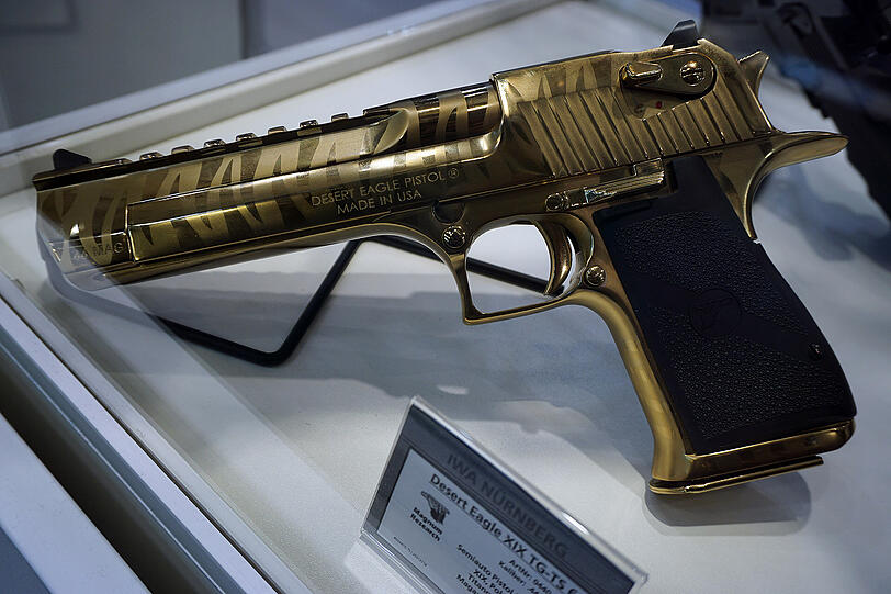 Vergoldeter Overkill: Die berühmt-berüchtigte Desert Eagle.