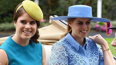 Prinzessin Eugenie (li.) hat ihrer Schwester Beatrice zum Geburtstag gratuliert.