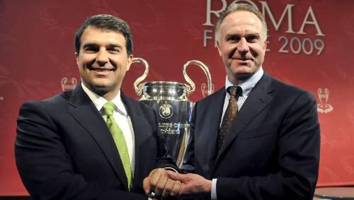 „Ich bin sehr eng mit ihm befreundet“: Karl-Heinz Rummenigge über Barcelonas Präsidenten Joan Laporta (links) „Ich bin sehr eng mit ihm befreundet“: Karl-Heinz Rummenigge über Barcelonas Präsidenten Joan Laporta (links)