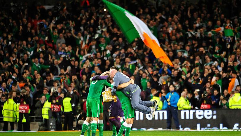Die Freude könnte nicht größer sein: Irland fährt 2016 zur EM nach Frankreich. Die Freude könnte nicht größer sein: Irland fährt 2016 zur EM nach Frankreich.