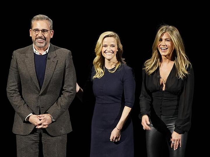 Stars bei Apple: Steve Carell, Reese Witherspoon und Jennifer Aniston amüsieren sich bei der Vorstellung des neuen Streamingdienstes.