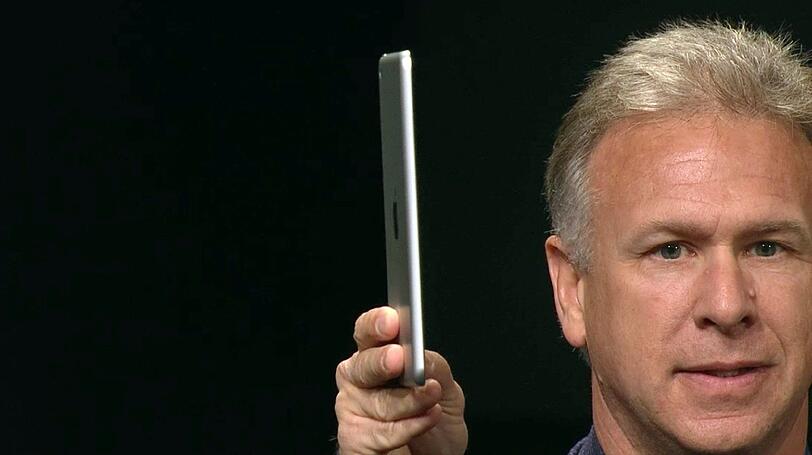 Das iPad
mini bekommt einen Bildschirm mit einer Diagonale von 7,9 Zoll (rund
20 cm), wie Apple-Marketingchef Phil Schiller am Dienstag im
kalifornischen San Jose ankündigte.