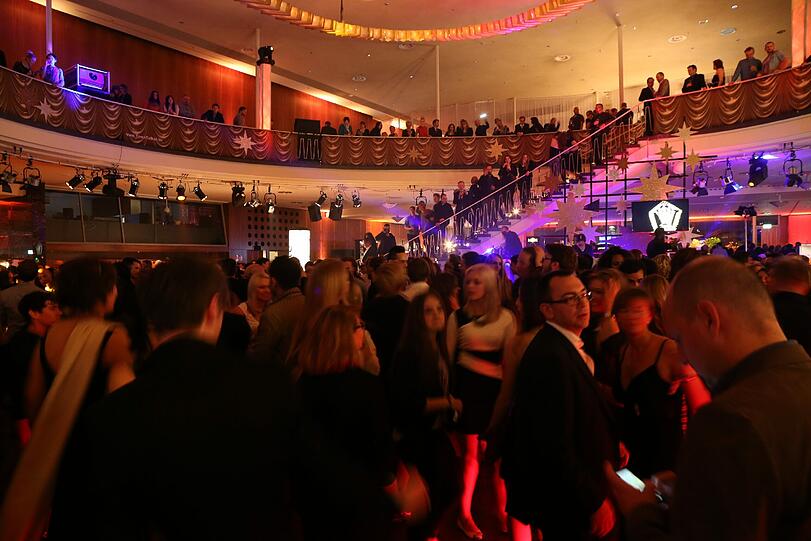 Volle Hütte: ECHO 2014 - Aftershowparty - in den Messehallen am Funkturm in Berlin