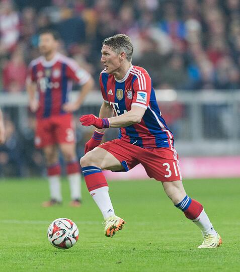 Bastian Schweinsteiger - keine Note - Feierte 132 Tage nach dem Triumph mit der deutschen Nationalelf im WM-Finale sein Comeback. Erster Pflichtspieleinsatz für den Vizekapitän. Kam in der 77. Minute für Götze und wurde mit großem Jubel von den Fans empfangen. Leitete Rodes Treffer per Lupfer ein.