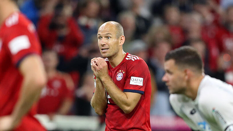 Arjen Robben, Flügelspieler des FC Bayern, musste am 1. Bundesliga-Spieltag zunächst auf der Bank sitzen.