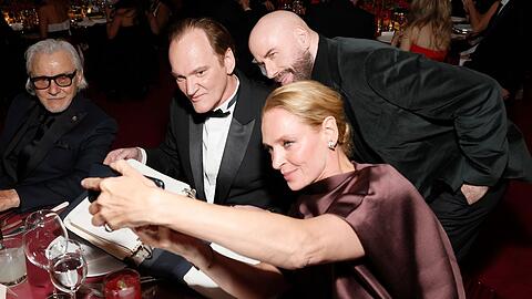 Uma Thurman hielt die Reunion bei der Academy Museum Gala fest.