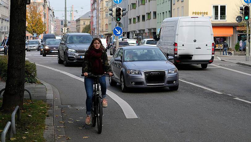 Wenn der Radweg einfach endet: Stellen wie diese gibt’s viele in München. Wenn der Radweg einfach endet: Stellen wie diese gibt’s viele in München.