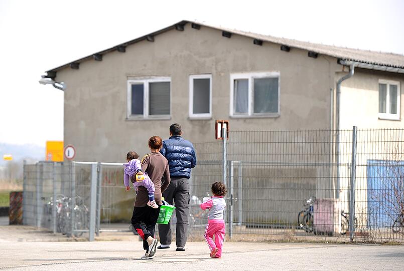 Flüchtlinge aus dem Kosovo. Seit Jahresbeginn sind knapp 3000 Menschen aus dem bettelarmen Balkanstaat in Bayern angekommen.