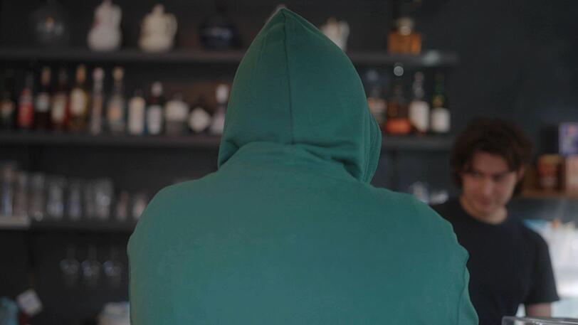 Fabian (Name geändert) erzählt in der "37°"-Dokumentation, wie er in die sogenannte "Red-Pill-Szene" kam. Fabian (Name geändert) erzählt in der "37°"-Dokumentation, wie er in die sogenannte "Red-Pill-Szene" kam.