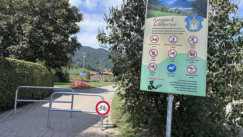 Eines der neu aufgestellten Hinweisschilder.
