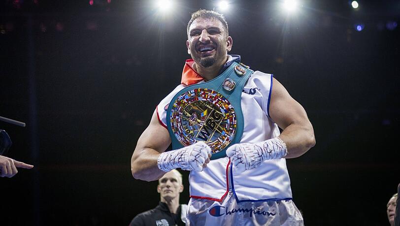 Sein Gegner für den WM-Fight steht fest: Agit Kabayel. Sein Gegner für den WM-Fight steht fest: Agit Kabayel.