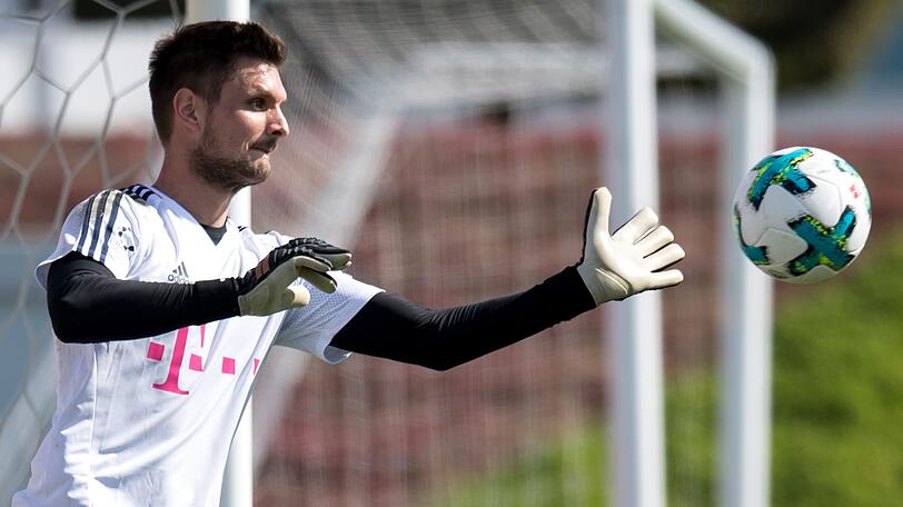 Sven Ulreich beim Training in Doha.