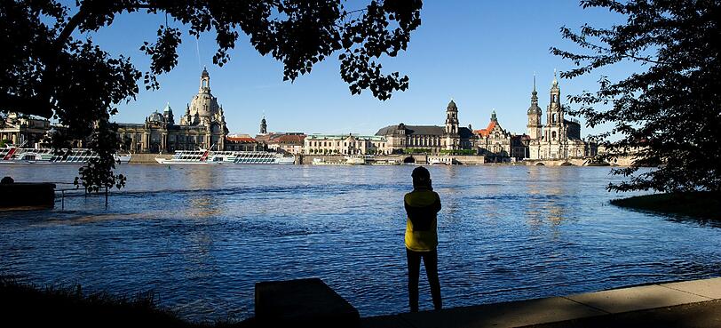 Jetzt hat es Dresden erwischt: Der Pegel der Elbe ist stark gestiegen. Sehen sie hier die Bilder.