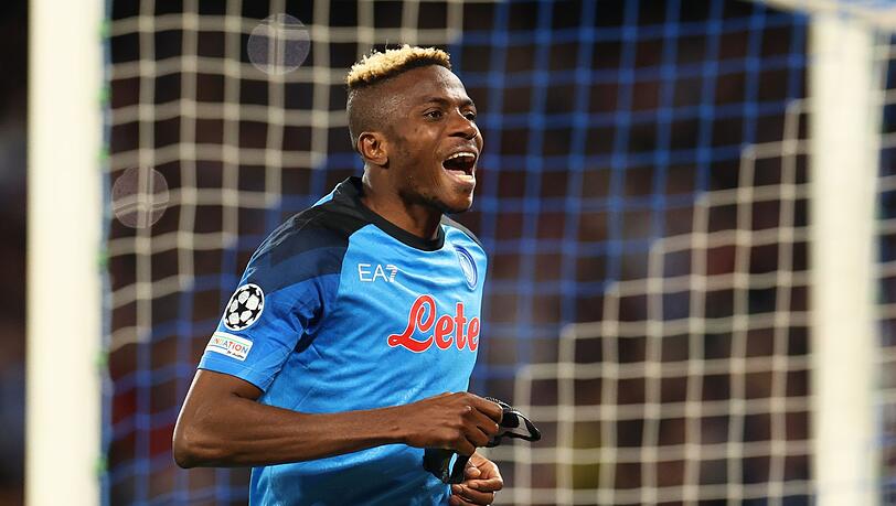 Victor Osimhen jubelt nach einem Treffer für den SSC Neapel.