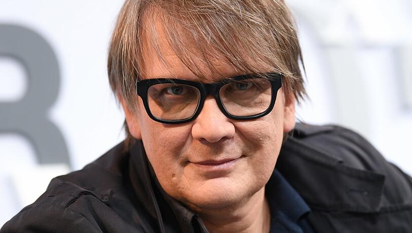 Sven Regener ist in seinem neuen Roman ein Chronist der West-Berliner 80er Jahre.