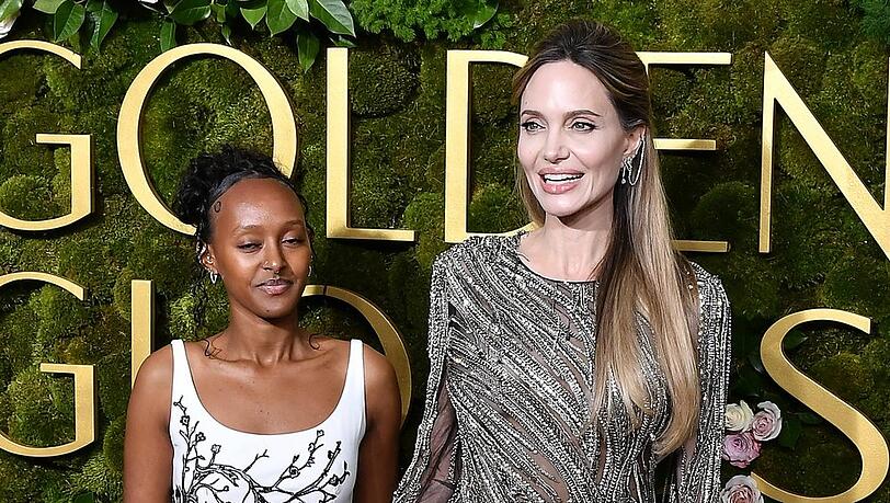 Zahara begleitet ihre Mutter Angelina Jolie immer mal wieder zu Veranstaltungen - wie hier bei den Golden Globes im Januar 2025.