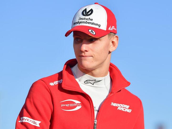 Nach dem Sieg in der Europameisterschaft der Formel 3 nimmt Mick Schumacher 2019 die Formel 2 in Angriff.