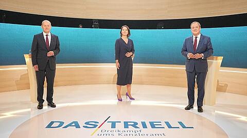 Die Kanzlerkandidaten der SPD, Grüne und CDU: Olaf Scholz, Annalena Baerbock und Armin Laschet treffen in einer TV-Diskussion bei ARD und ZDF aufeinander.