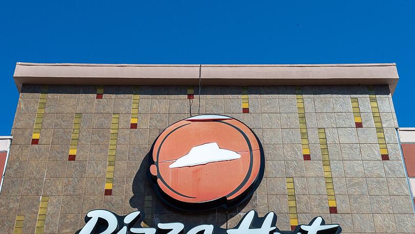 Pizza Hut war bisher unter einem Dach mit den Fast-Food-Ketten KFC und Taco Bell. Pizza Hut war bisher unter einem Dach mit den Fast-Food-Ketten KFC und Taco Bell.