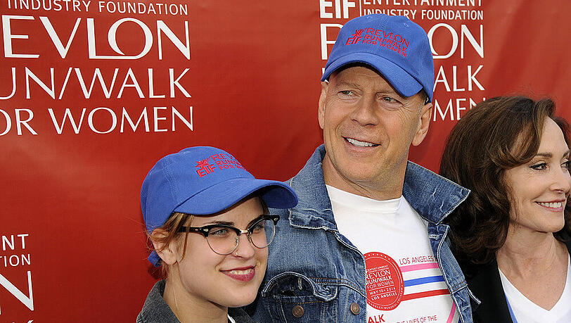 Bruce Willis mit seiner Tochter Tallulah im Mai 2014 Bruce Willis mit seiner Tochter Tallulah im Mai 2014