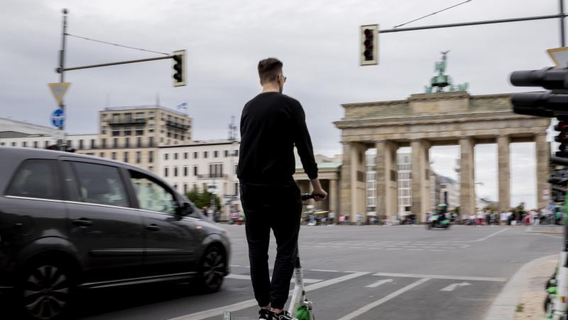 Immer mehr E-Scooter flitzen durch die Städte - Freude löst das nicht überall aus.